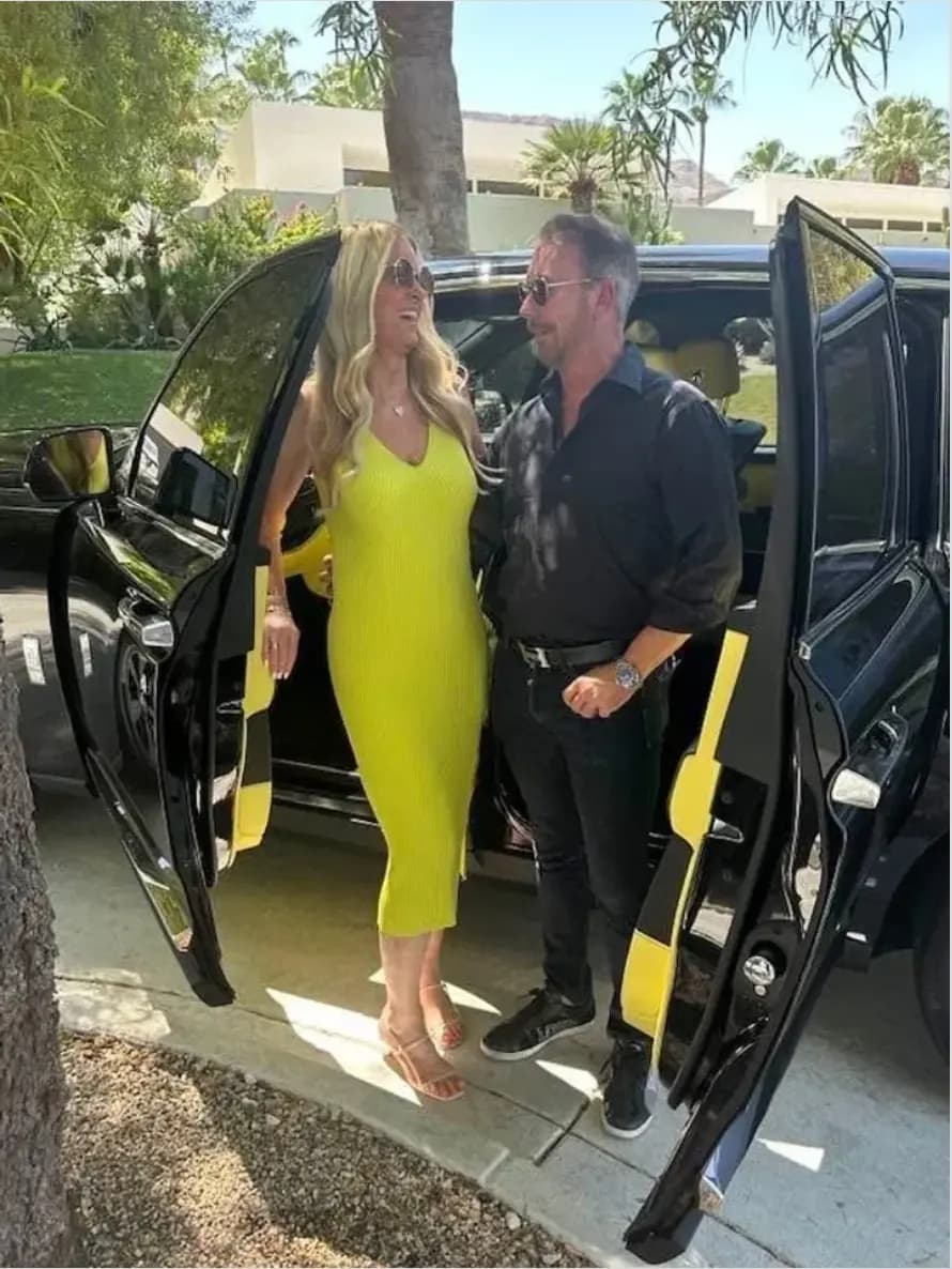 Sarah Conner - Luxury Real Estate Agent